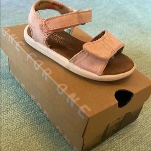 Toms sandals